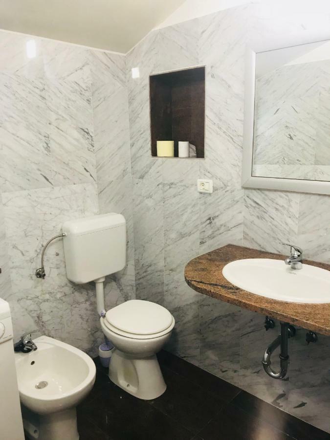 Apartments Vidovic Cezarji Exterior photo